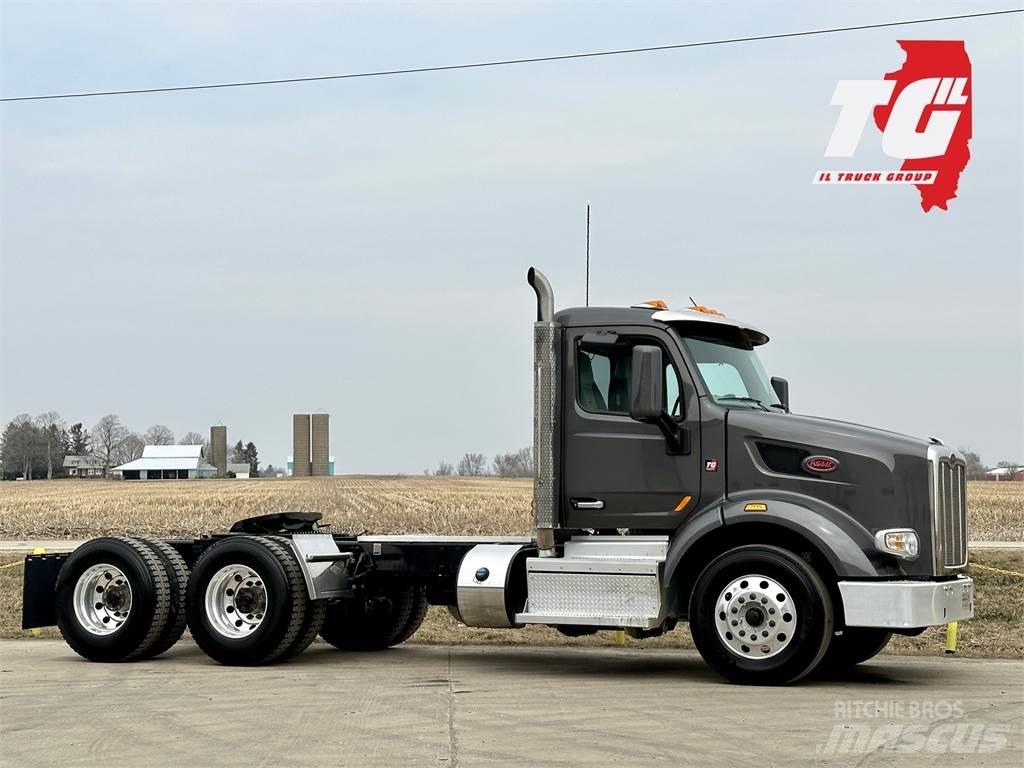 Peterbilt 567 Trekkers
