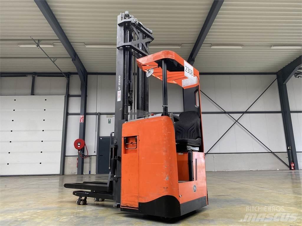 Toyota BT SRE160L Zelfrijdende stapelaars