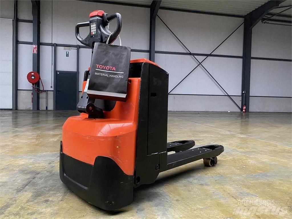 Toyota LWE200 Steekwagentje