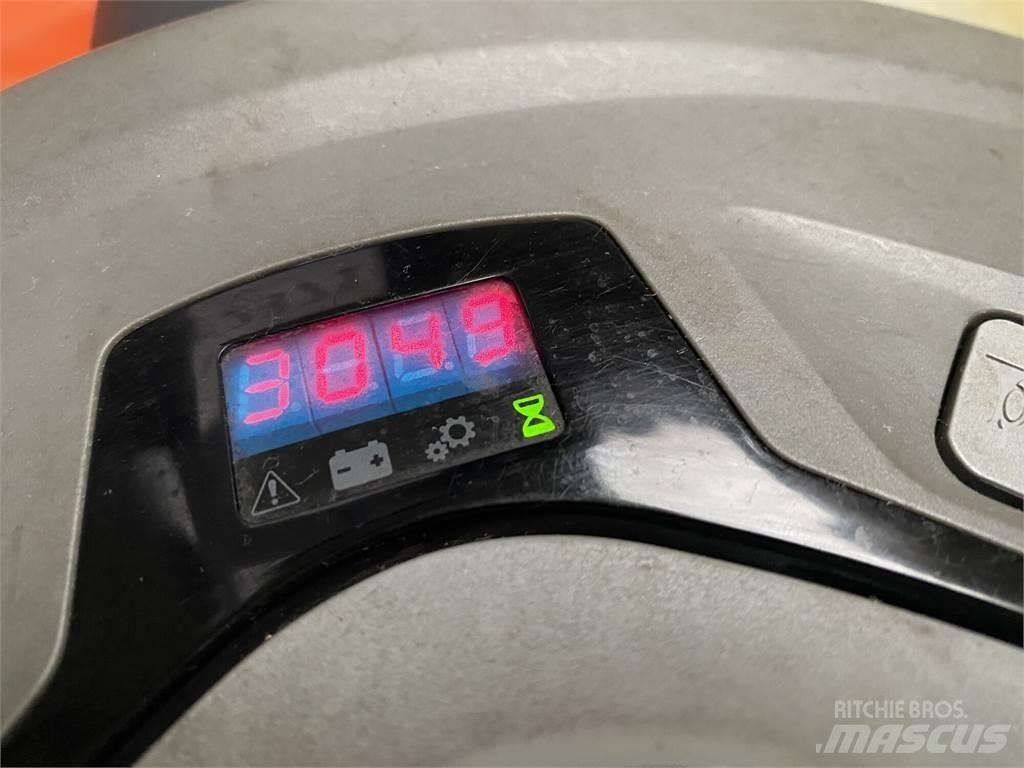 Toyota SWE200D Zelfrijdende stapelaars