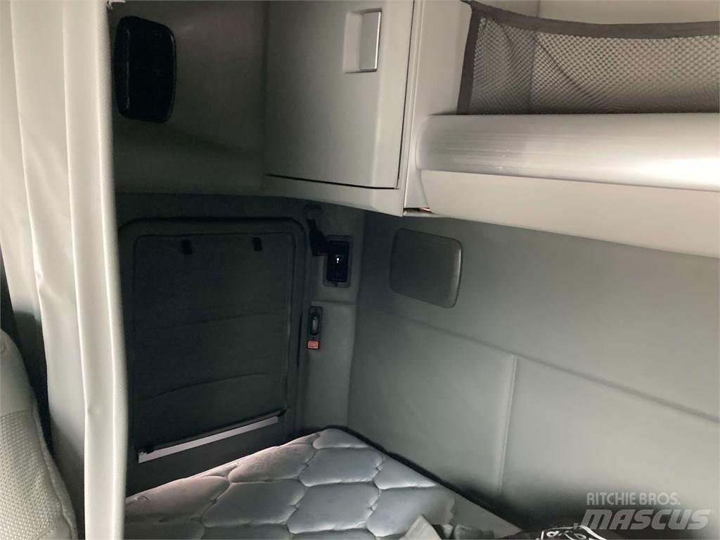 Kenworth T680 Trekkers