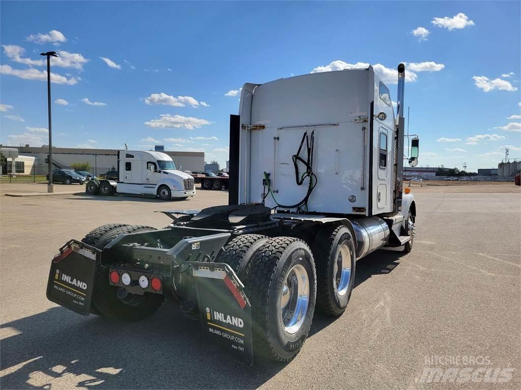 Kenworth T800 Trekkers