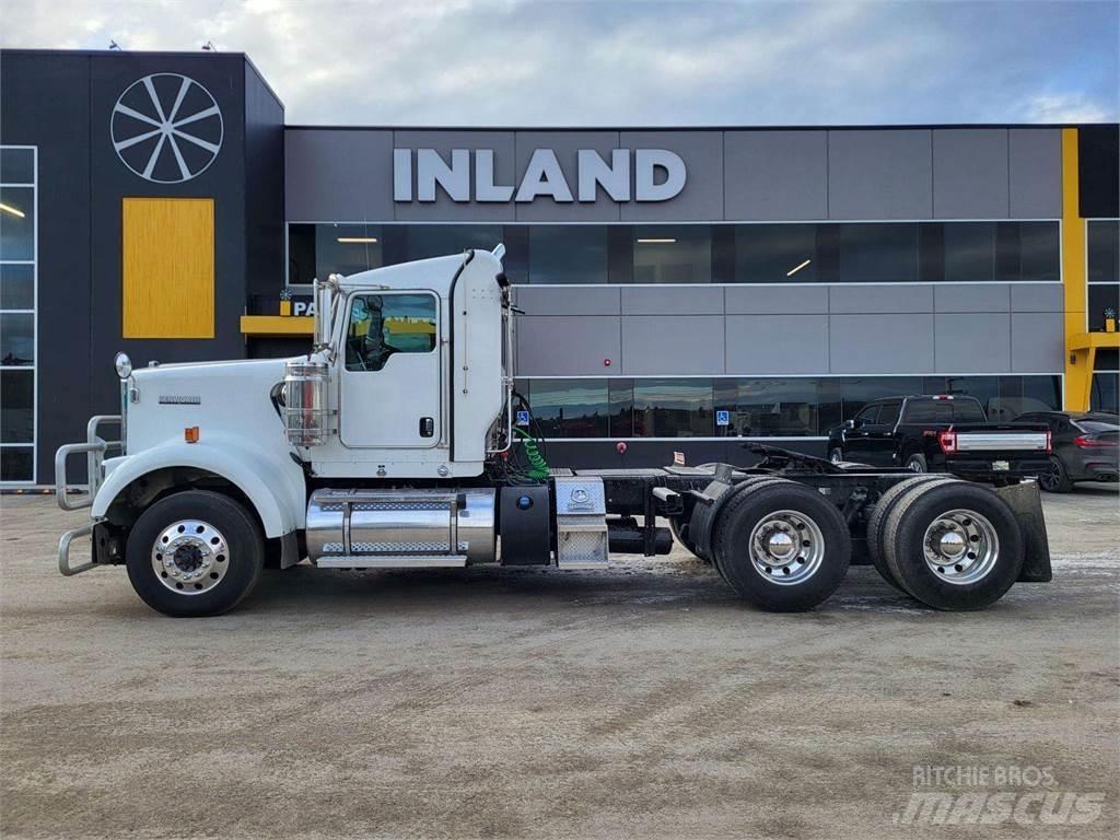 Kenworth W900 Chassis met cabine