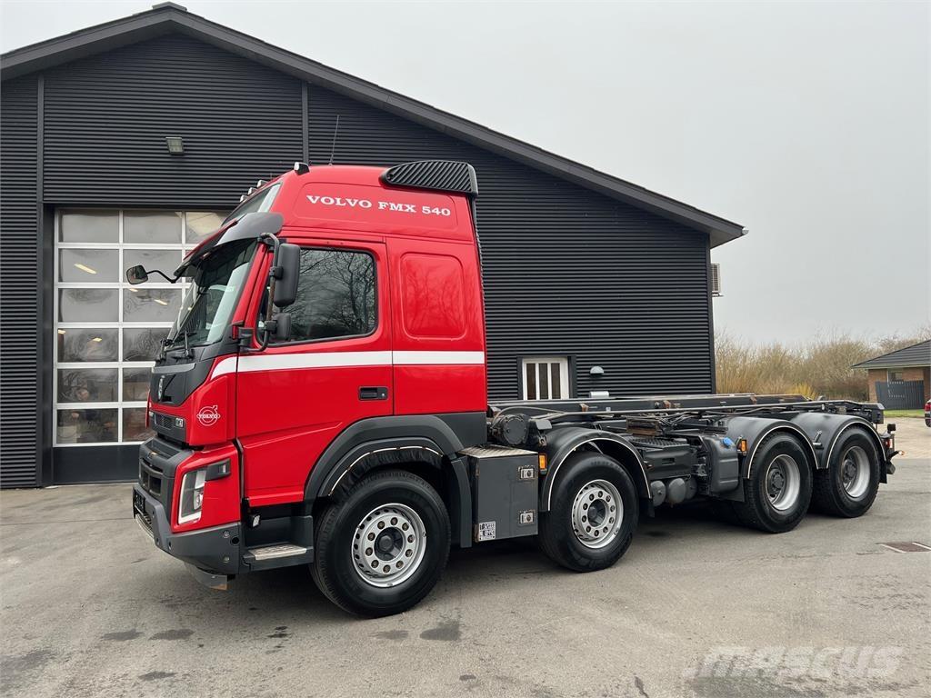 Volvo FMX540 Globe Containertrucks met kabelsysteem