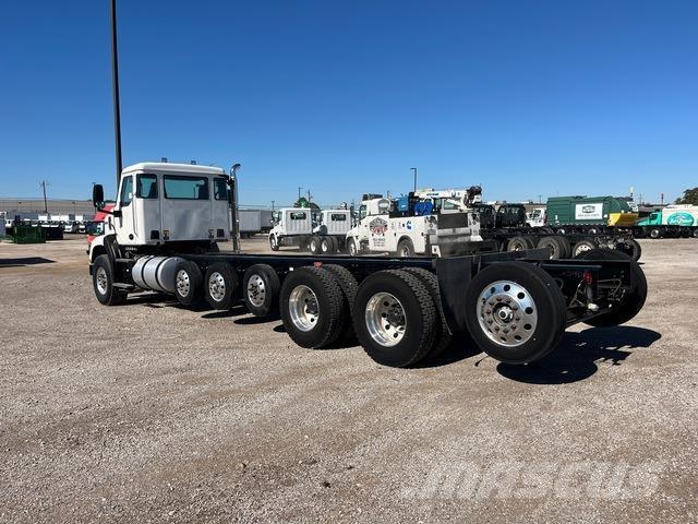 Autocar DC64 Cabine en interieur