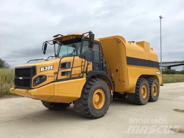 Bell B30E Water tankwagens