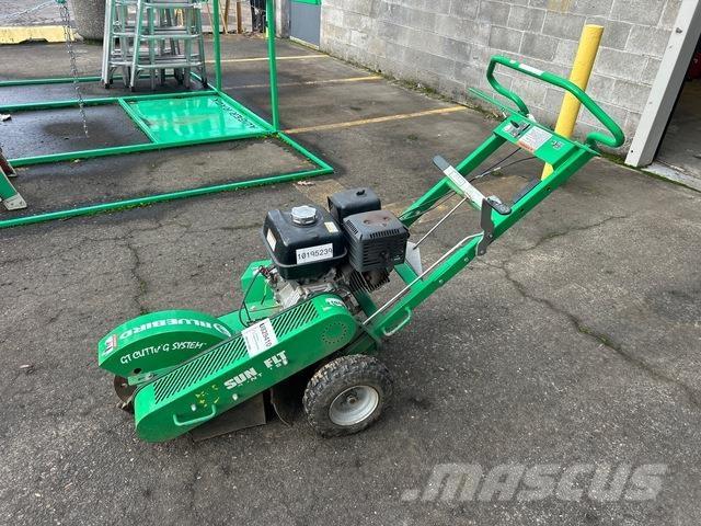 Blue Bird SG13 Boomstronkfrees