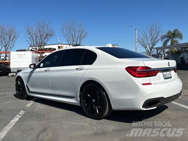 BMW 750I Auto's
