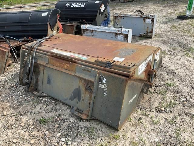 Bobcat 72 Veegmachines