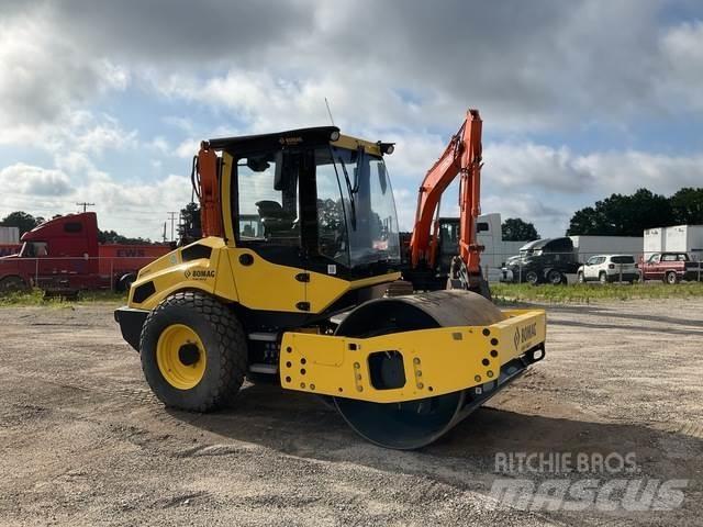 Bomag BW177D-5 Trilrolwalsen