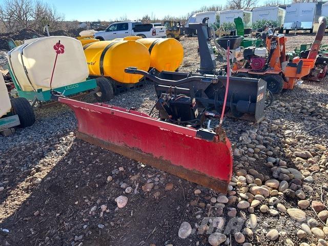 Boss  Sneeuwschuivers en -ploegen