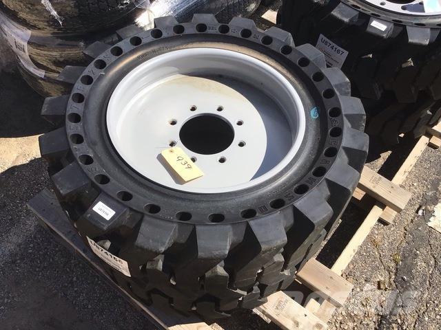  Camso SKS792S Banden, wielen en velgen