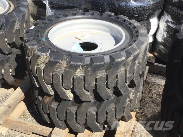 Camso SKS792S Banden, wielen en velgen