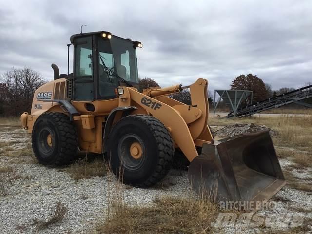 CASE 621F Wielladers