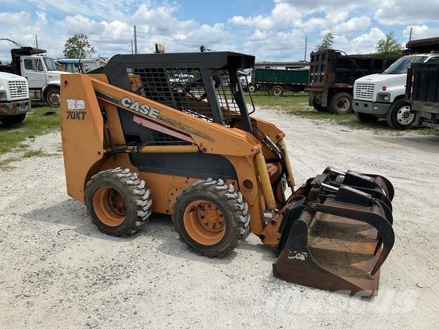 CASE 70XT Schrankladers