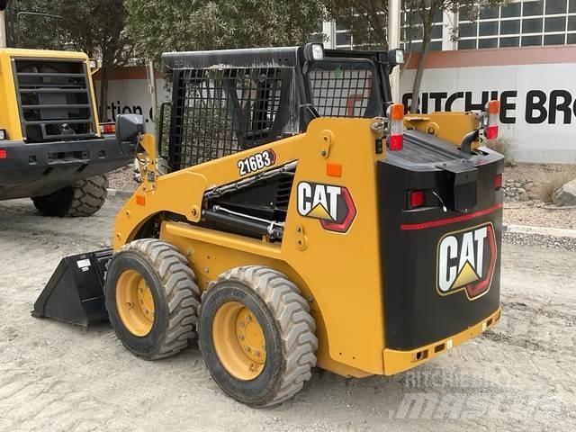 CAT 216B3 Schrankladers