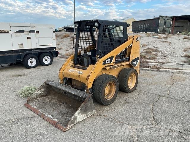 CAT 226B Schrankladers