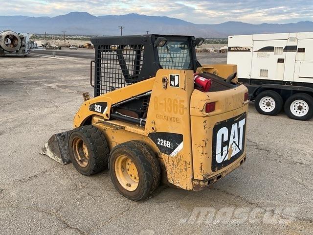 CAT 226B Schrankladers