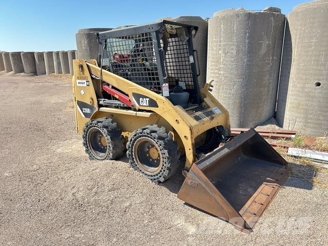 CAT 226B2 Schrankladers