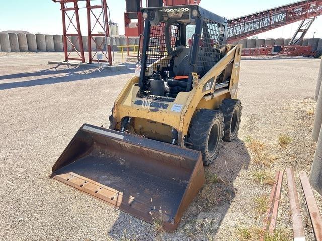 CAT 226B2 Schrankladers
