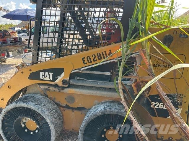 CAT 226B3 Schrankladers