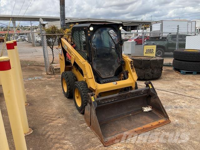 CAT 226D3 Schrankladers