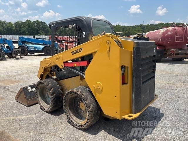 CAT 236D Schrankladers