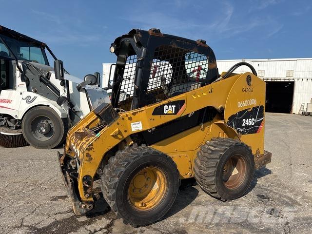 CAT 246C Schrankladers