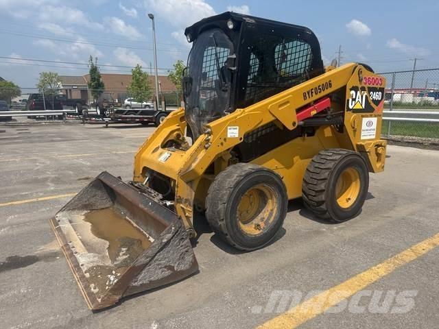 CAT 246D Schrankladers