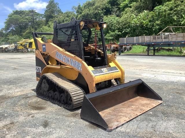 CAT 257B Schrankladers