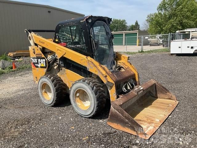 CAT 262D Schrankladers