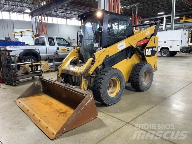 CAT 272D Schrankladers