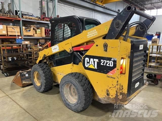 CAT 272D Schrankladers