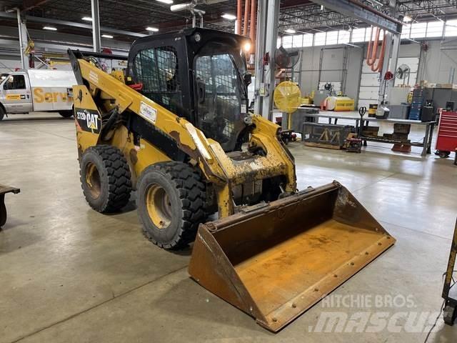 CAT 272D Schrankladers