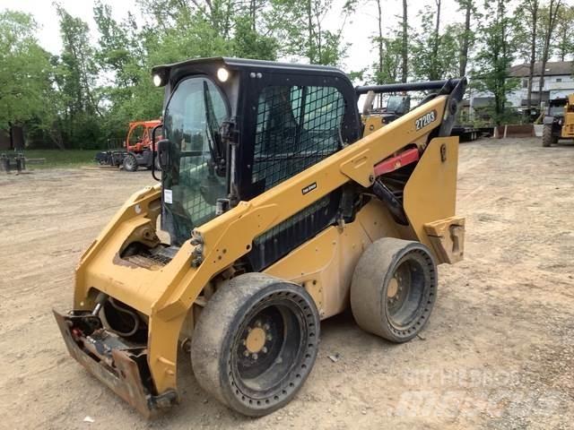 CAT 272D3 Schrankladers