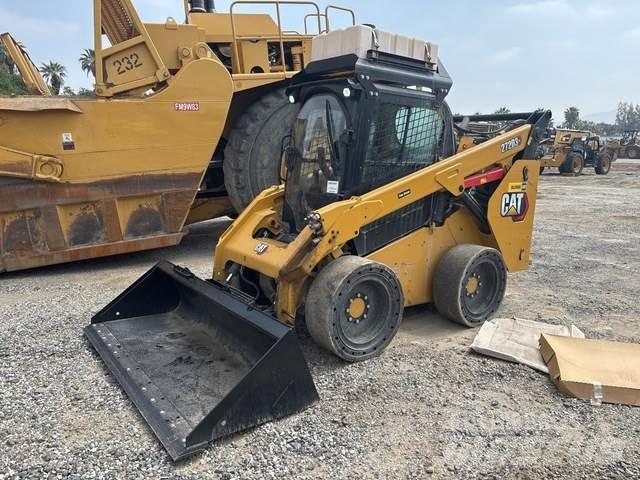 CAT 272D3 XE Schrankladers