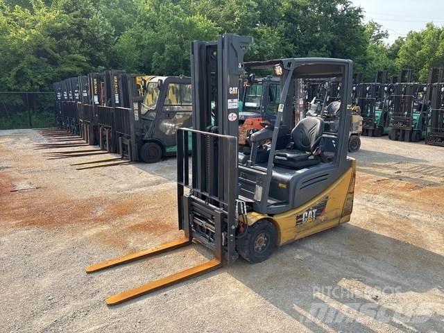 CAT 2ET3000 Elektrische heftrucks