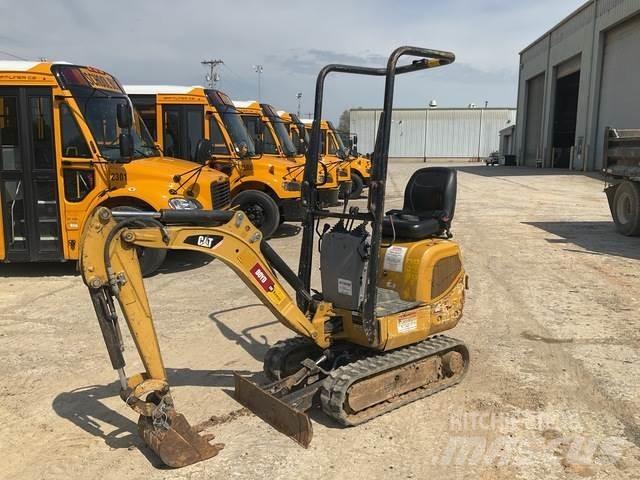 CAT 300.9D Rupsgraafmachines