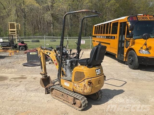CAT 300.9D Rupsgraafmachines