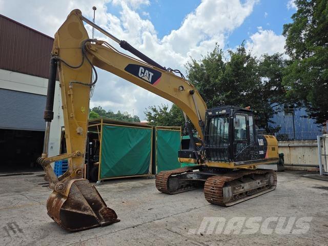 CAT 320D2 Rupsgraafmachines