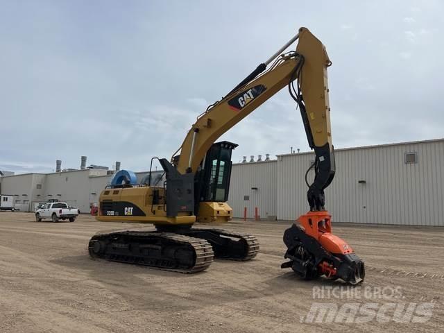 CAT 320DFM Houtklover