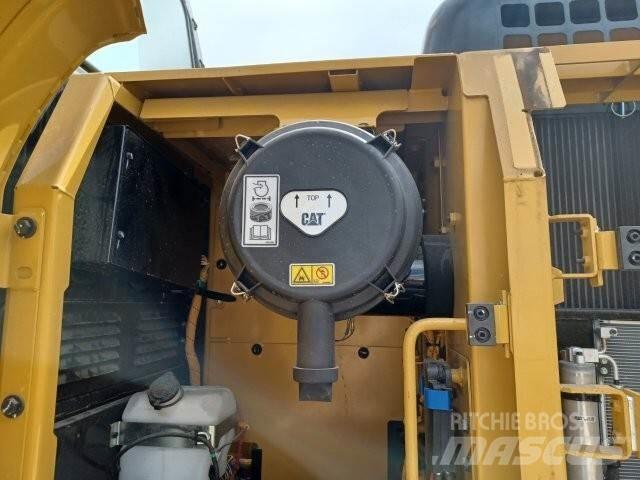 CAT 323D3 Rupsgraafmachines