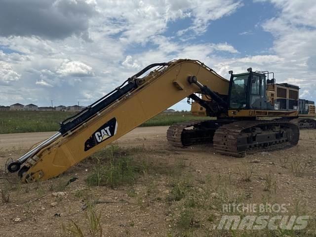 CAT 390D L Rupsgraafmachines