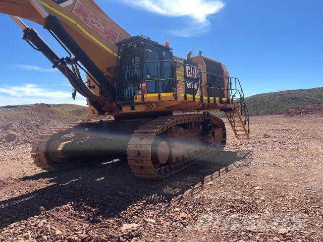 CAT 6015B Rupsgraafmachines