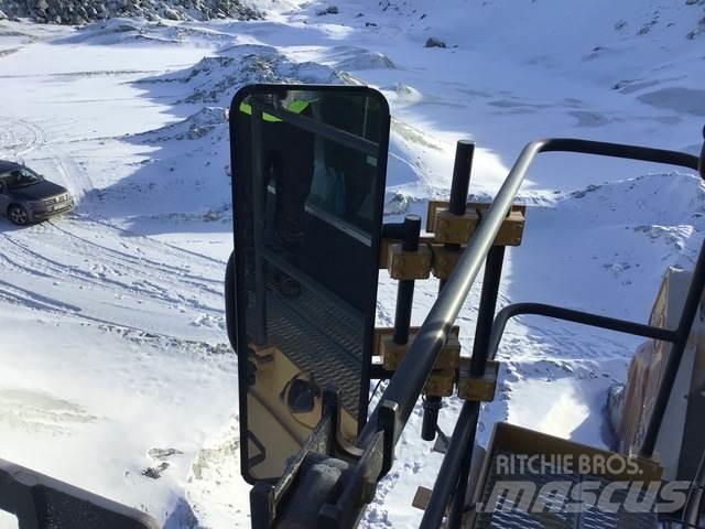 CAT 6060 FC AC Rupsgraafmachines