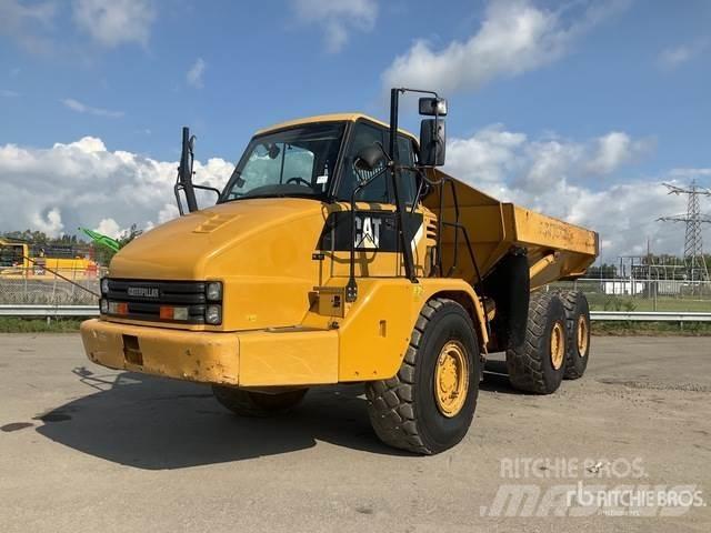 CAT 725 Knik dumptrucks
