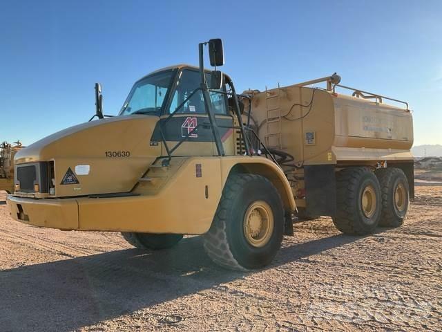 CAT 735 Water tankwagens