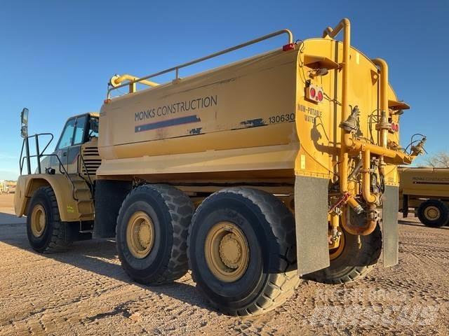 CAT 735 Water tankwagens