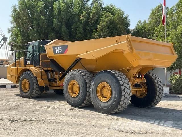 CAT 745 Knik dumptrucks