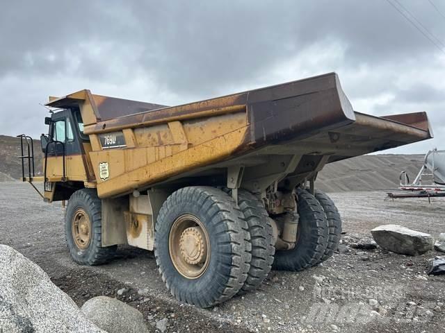 CAT 769D Knik dumptrucks